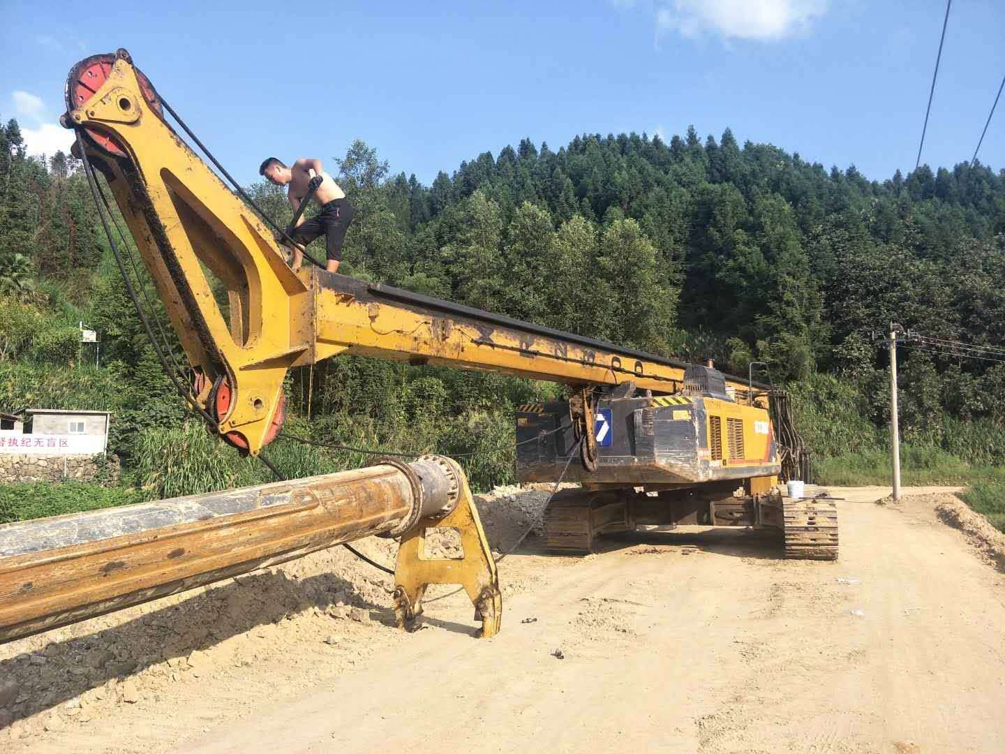 旋挖鉆機機手維修、操作.jpg