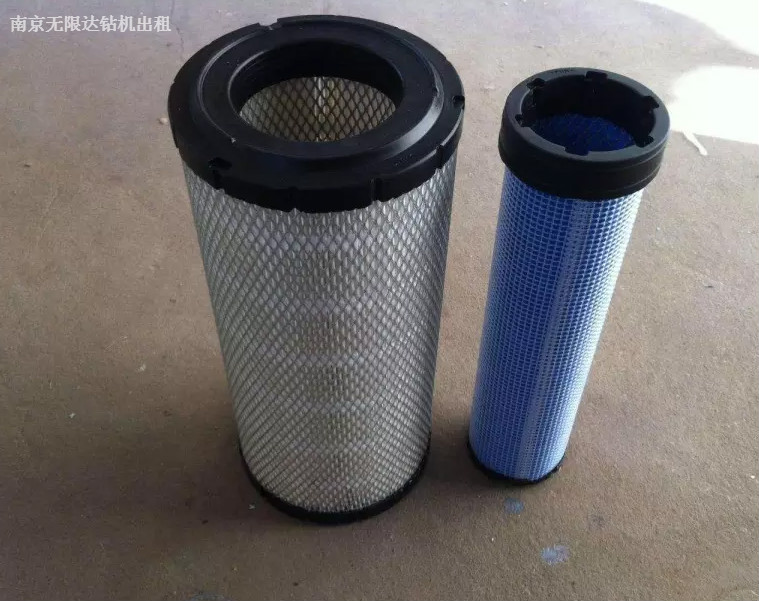 鉆機(jī)保養(yǎng)須知：更換空氣濾芯的注意事項(xiàng)有哪些？.jpg