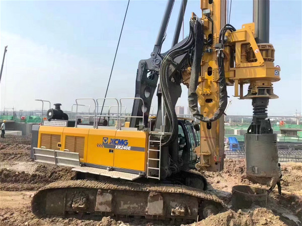 旋挖鉆機(jī)可以打多大、多深的樁.jpg